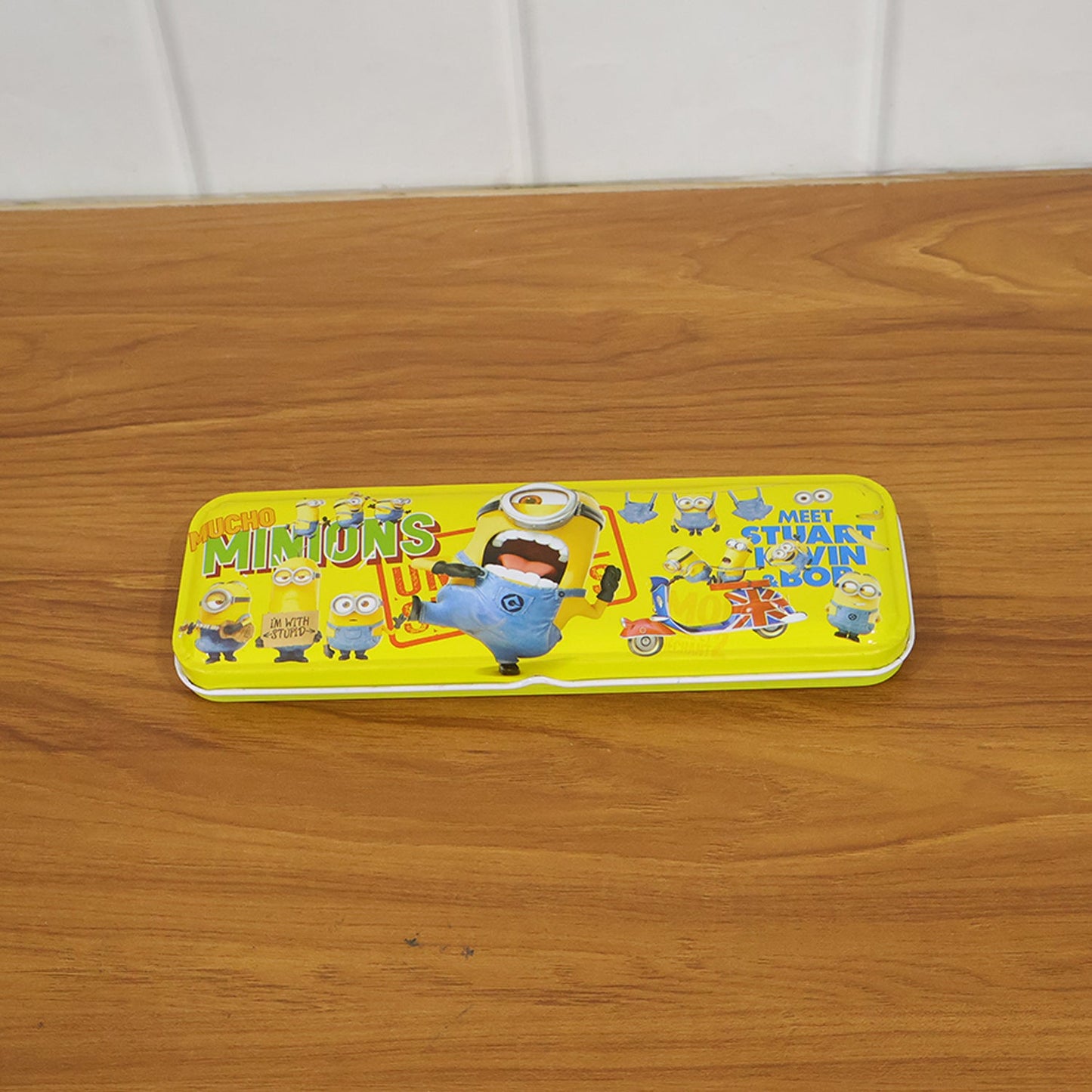 Colorful kids school supply box, durable metal pencil case for everyday use