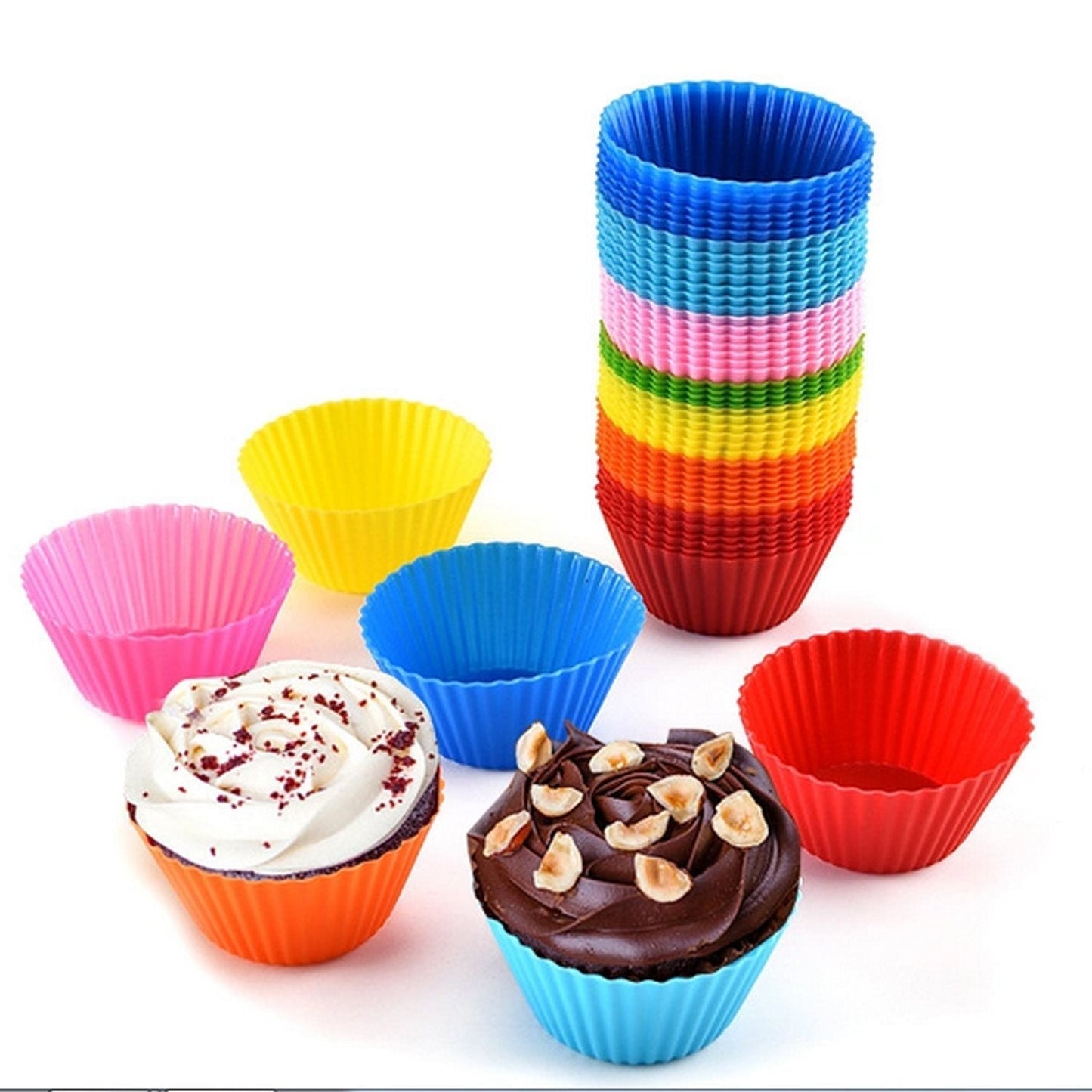 Durable and reusable silicone molds, ideal for cupcakes, chocolates, and jelly.