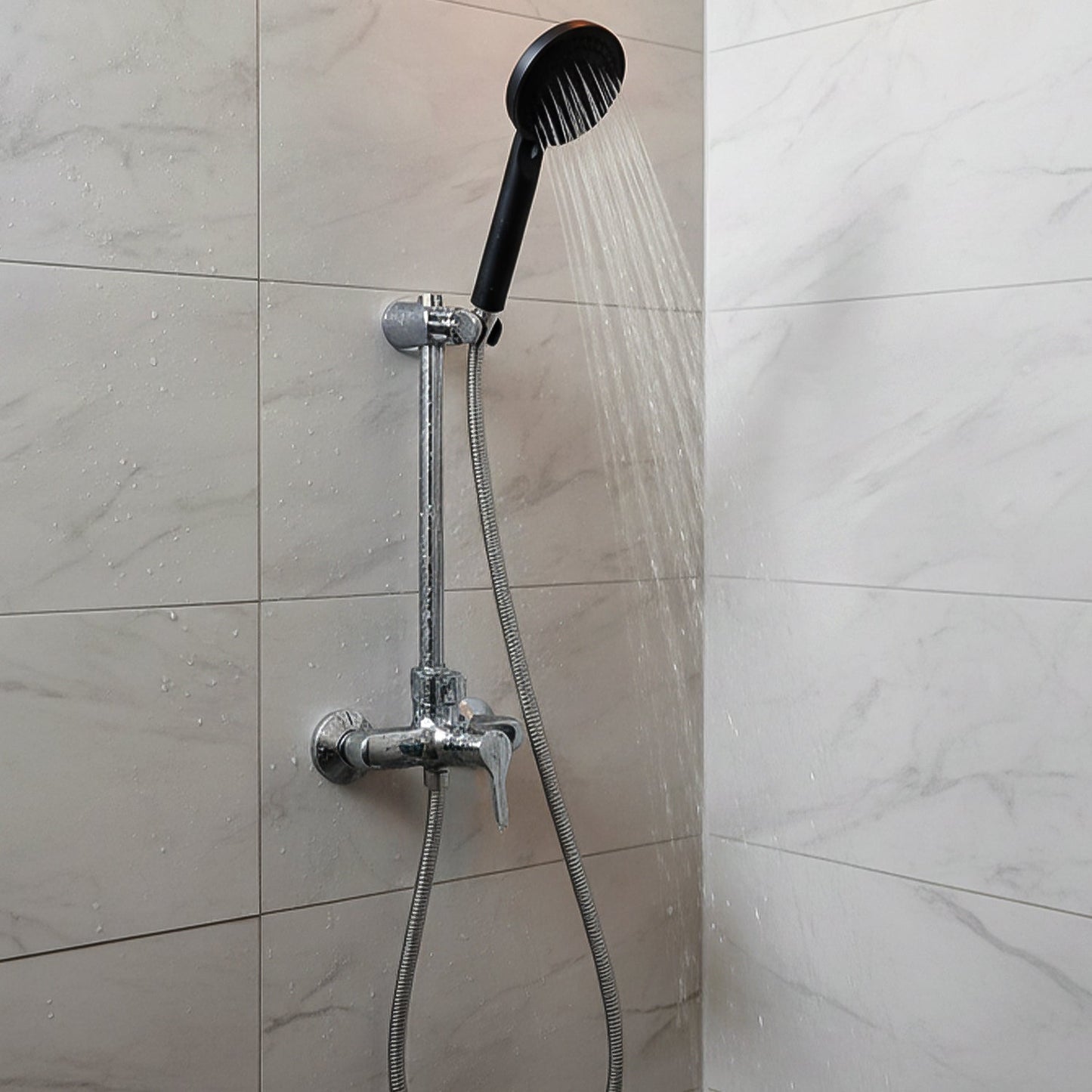 Bathroom shower head mounted with long flexible hose