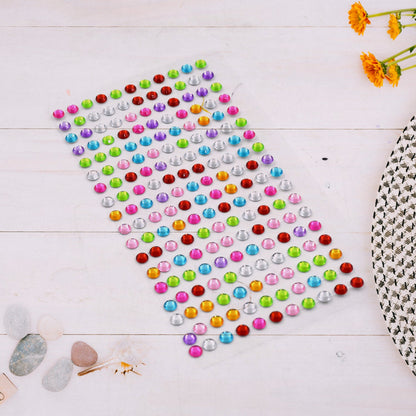 Stylish self-adhesive crystal stickers in a range of unique and appealing shapes.