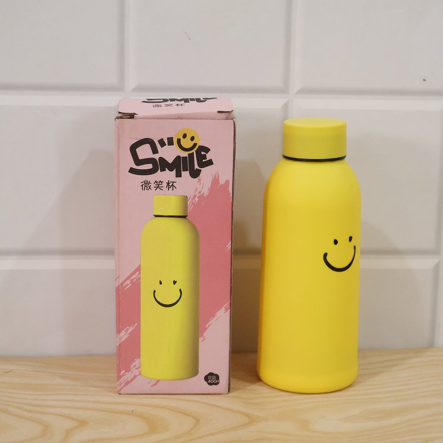 400 ML Smiley Face Glass Travel Water Bottle with Silicone Sleeve (1 Pc)